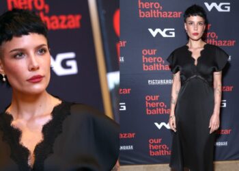 Halsey’s Black Lace Look Is Pure Gothic Glam