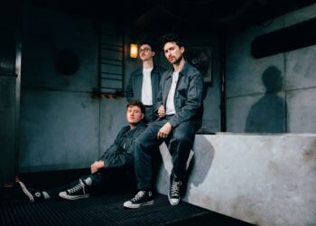 Holding Absence release new music video for 'Whisper Of A Dream'