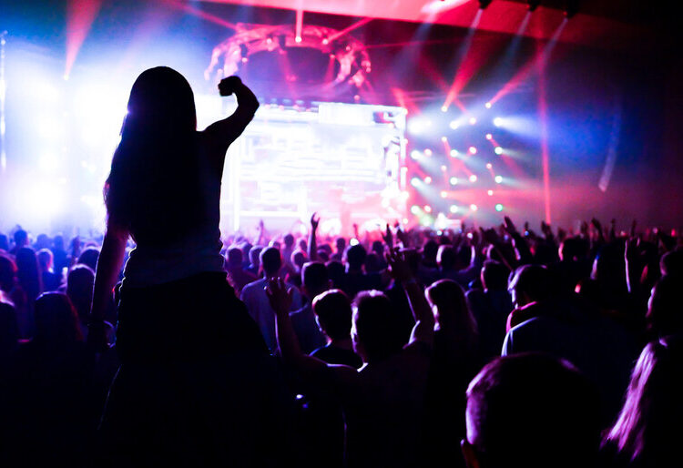 How Online Coupon Codes Make Concerts nd Music Events More Affordable