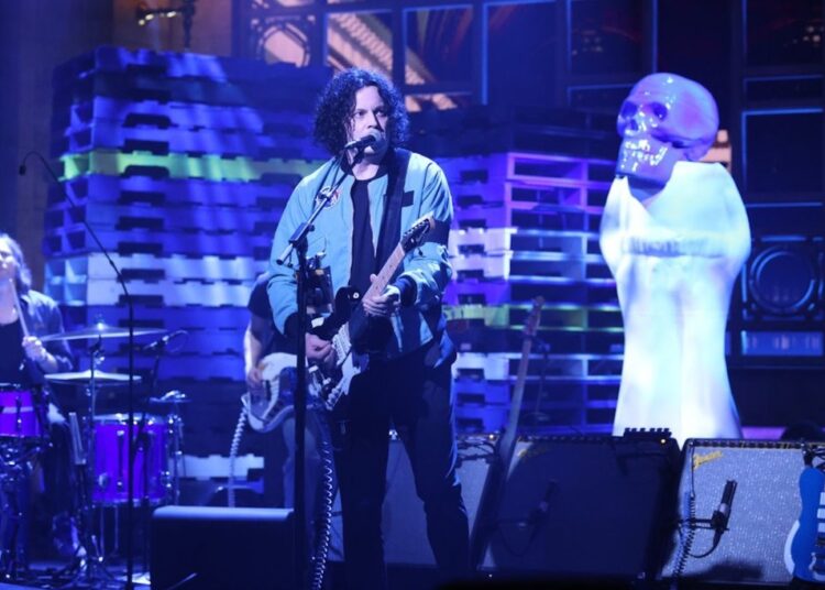 Jack White Performs 'Derecho Demonico' and 'G.O.D.'