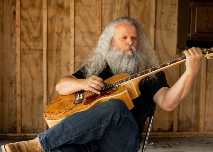 Jamey Johnson Honors Country Music Icon, Merle Haggard, With Cover Of “Pretty When It’s New”