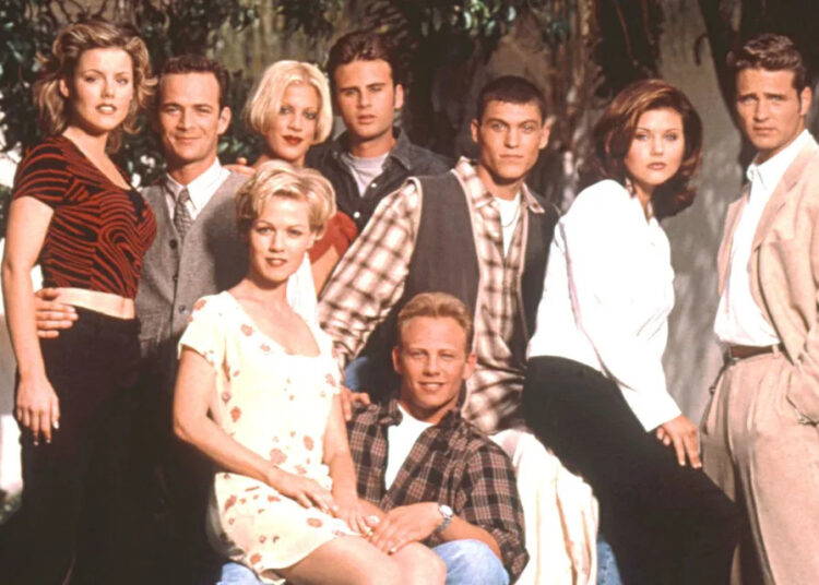 The season 5 cast of '90210' included newbie Tiffani Thiessen (second from right)Credit: Everett
