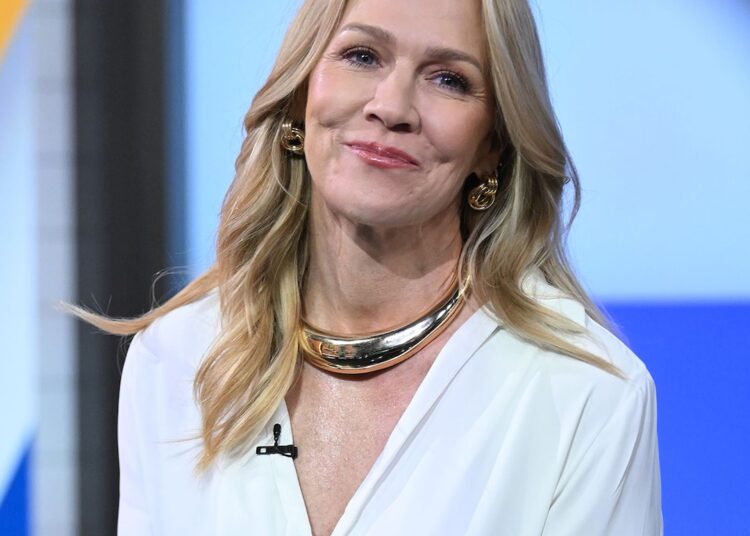 Jennie Garth on Co-Parenting Kids, Forgiveness With Peter Facinelli