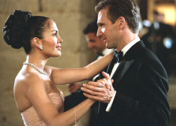 Jennifer Lopez and Ralph Fiennes in 'Maid in Manhattan'Credit: Barry Wetcher/Columbia Pictures