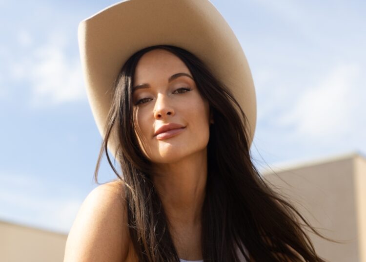 Kacey Musgraves Releases Title Track from New Album Middle of Nowhere