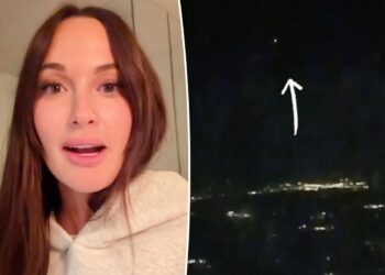 Kacey Musgraves details 'craziest f--king' UFO experience on recent flight