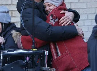 Joshua Jackson and Katie Holmes are seen on the set of 'Happy Hours.'Credit: Jose Perez/Bauer-Griffin/GC Images