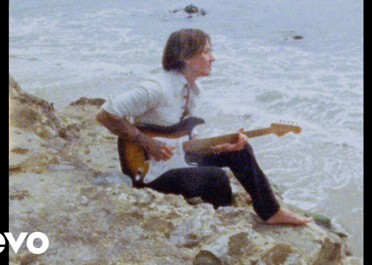 Keith Urban announces new Yacht Rock-inspired album 'Flow State'