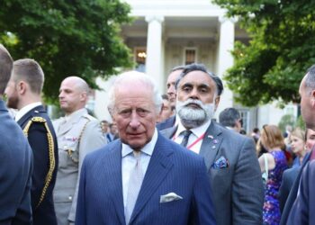 King Charles warned of 'very difficult risk' ahead of meeting with Trump - Royals - News