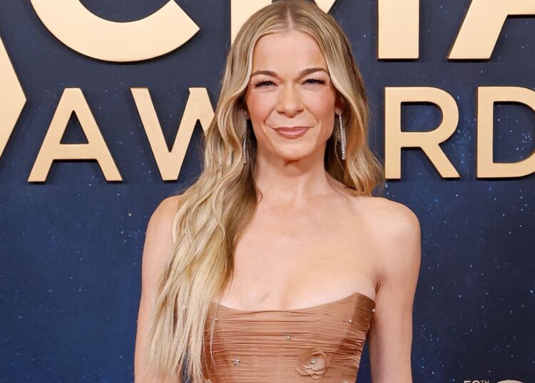 leann-rimes-responds-to-comments-about-her-deep-jaw-release-video-being-fake