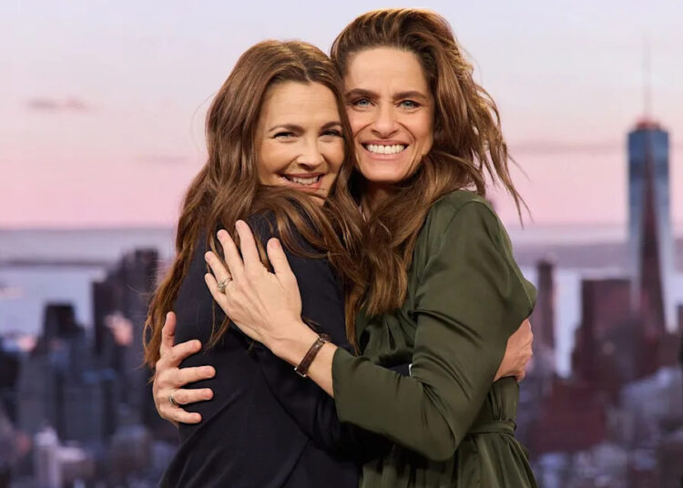 Barrymore and Peet on 'The Drew Barrymore Show'Credit: The Drew Barrymore Show/Ash Bean