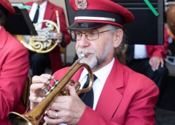 Mark Nemoyten performs with the Golden Gate Park Band. (Photo by Willy Johnson)