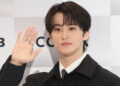 Mark of boy band NCT waves during a promotional event for a cosmetic brand at Stage35 Seongsu in Seongdong District, eastern Seoul on Nov. 24, 2025. [NEWS1]