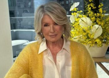 Martha Stewart clapped back at a fan after they accused her of posting a fake floral arrangement on Easter.@marthastewart48/Instagram