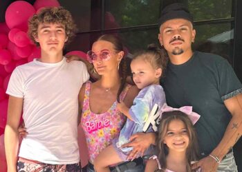 Ashlee Simpson and Evan Ross with their kids in July 2023.Credit: Evan Ross/Instagram