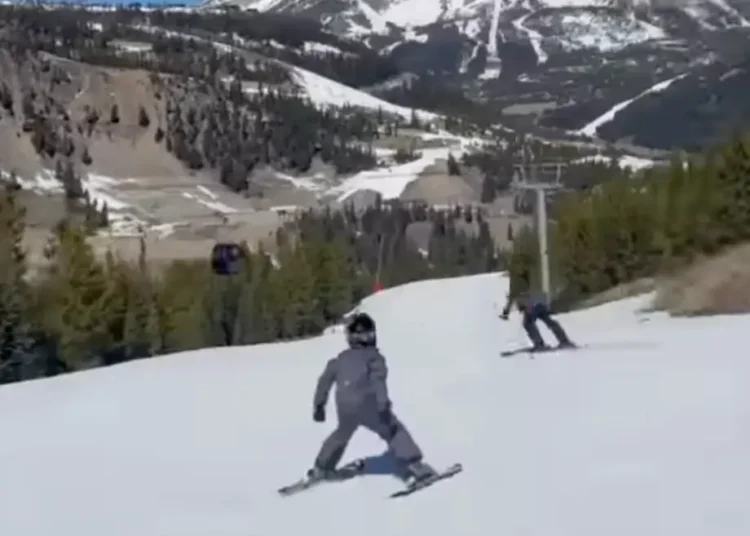Archie skied without poles (Instagram/@meghan)