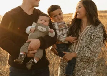 Rylie and Hayden Evans with their childrenCredit: Rylie Evans Photography