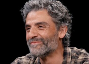 Moon Knight’s Oscar Isaac Shares Heartfelt Reason for Being on ‘Hot Ones’