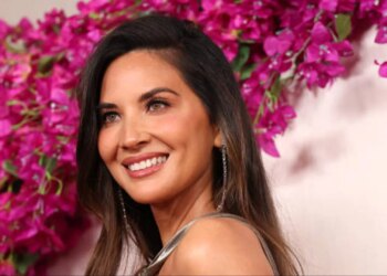 Olivia Munn says male costar refused to be saved in movie bunker scene