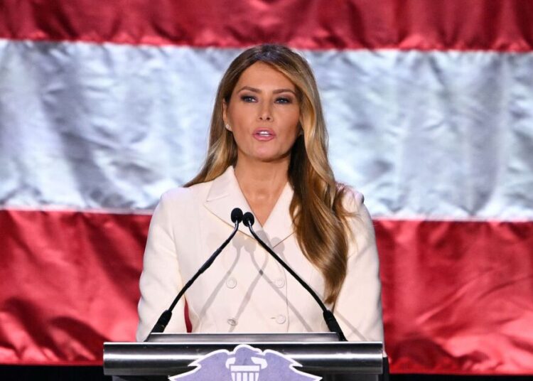 Paula Deen gets shout-out at Melania's luncheon after racial slur - Celebrity News - Entertainment