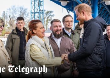 Prince Harry arrives on unannounced visit to Ukraine