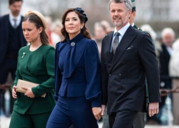 Queen's firm warning from mother-in-law revealed during tense exchange | Royal | News