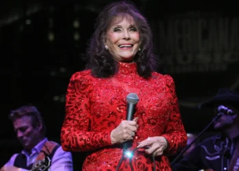 Remembering Loretta Lynn: 10 Hits That Shaped Country Music Forever