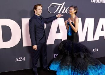 Robert Pattinson & Zendaya Crash The Drama Screening & Surprise Fans