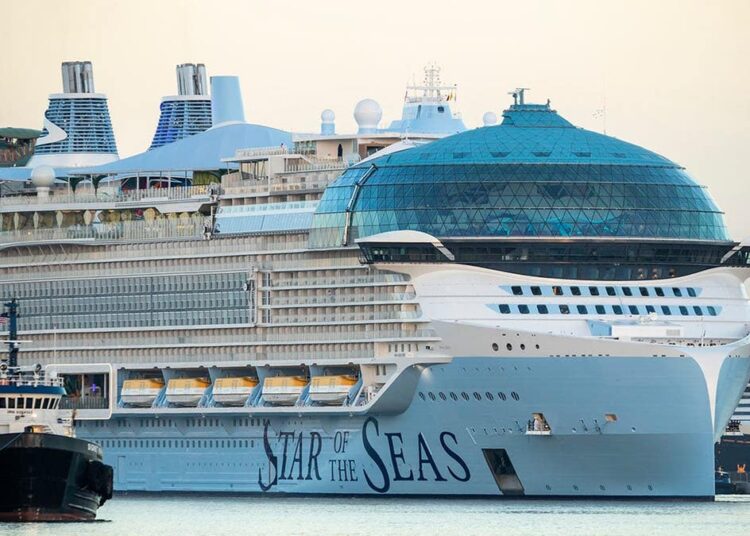 Royal Caribbean's Star of the Seas cruise ship arriving at Port Canaveral Florida