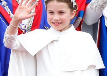 As the daughter of Catherine, Princess of Wales, and granddaughter of both Diana, Princess of Wales, and Queen Elizabeth II, she stands to inherit not just valuable jewels but pieces steeped in royal history and personal legacy.
