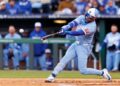 Royals’ big inning earns doubleheader split vs. Brewers