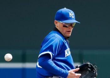 Royals lose to Yankees 7-0 in uninspired fashion