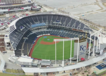 Royals move up game time due to severe weather risks across the KC metro