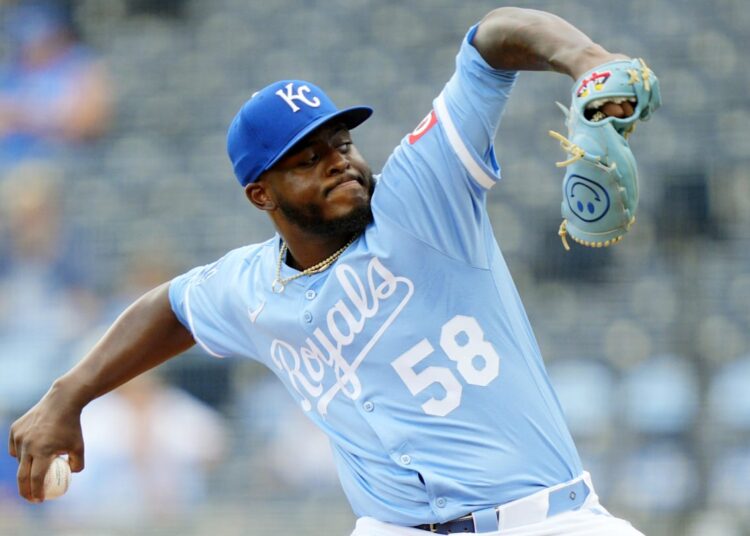 Aug 13, 2025; Kansas City, Missouri, USA; Kansas City Royals relief pitcher Luinder Avila (58) makes his MLB debut during the eighth inning against the Washington Nationals at Kauffman Stadium. Mandatory Credit: Jay Biggerstaff-Imagn Images