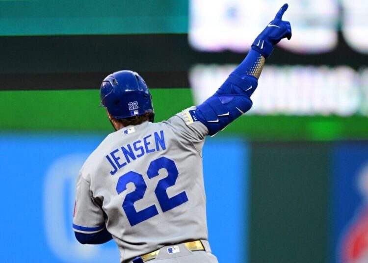 Runs in short supply for White Sox, Royals in series - Field Level Media - Professional sports content solutions