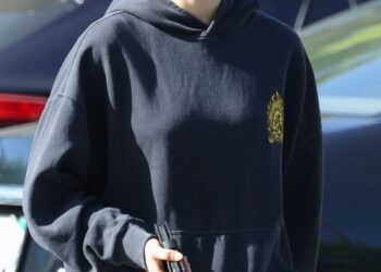 Shiloh Jolie is showing off a new hairstyle