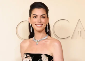 The Era of Anne Hathaway: Disney Legend Induction and Her Packed 2026 Movie Slate