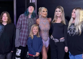Tori Spelling and her children in 2024Credit: Tori Spelling/Instagram
