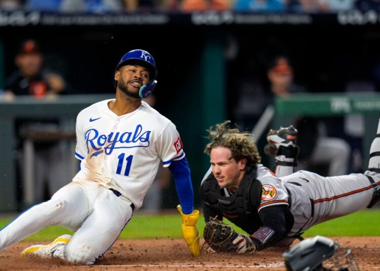 Victory! Royals break losing streak on walk-off wild pitch, win 6-5 over Orioles