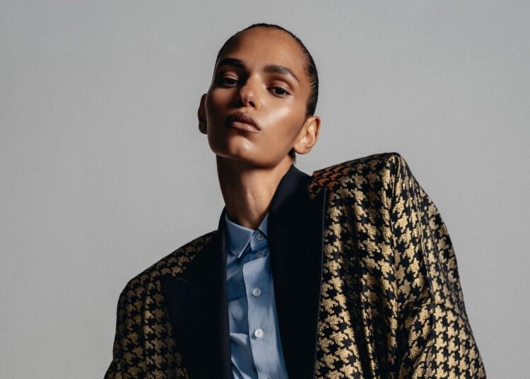 Weekly Horoscope: Take Initiative | Vogue Arabia
