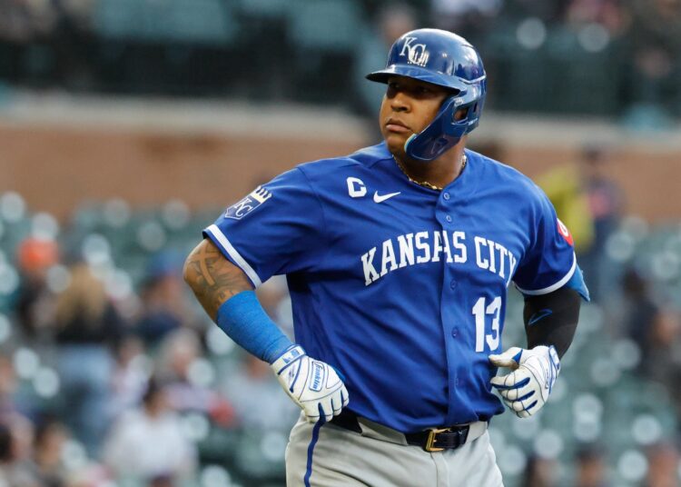 What Can Royals Fans Take Away from the Salvador Perez Drama? - Royals
