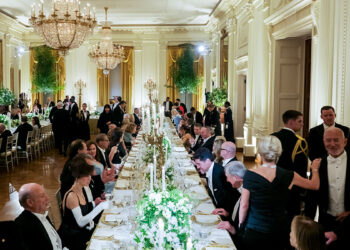 Who was invited to dinner with King Charles: Justices, business leaders and Palm Beach friends – NBC4 Washington