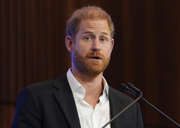 Prince Harry accused of using Australia trip to ‘force’ Royal Family response