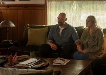 Corey Stoll and Elisabeth Moss