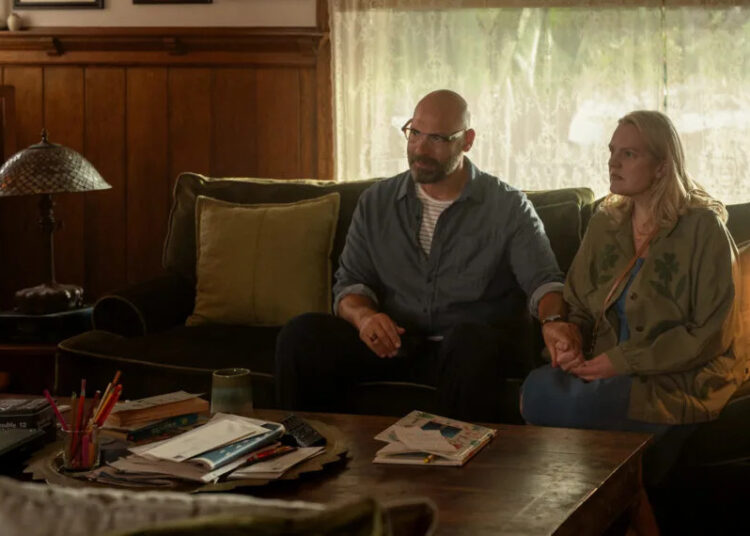 Corey Stoll and Elisabeth Moss
