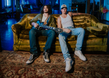 Indie pop duo, brothers, Dallas