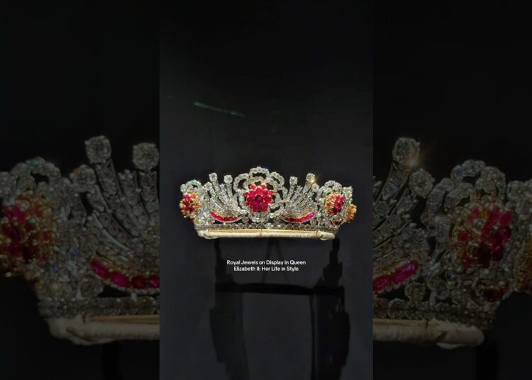 Queen Elizabeth II Jewelry 💎 #queenelizabeth #thequeen #royal