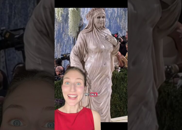 Art references at the Met Gala!#metgala