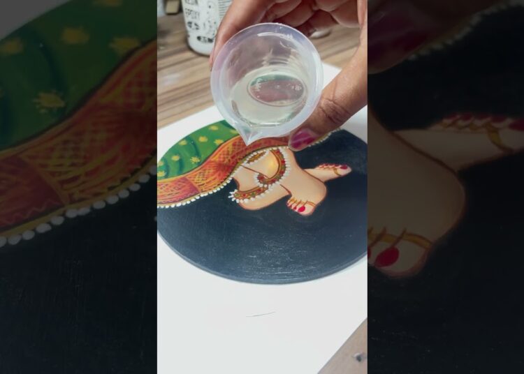 Poring resin #art #resin #resinartist #shortvideo