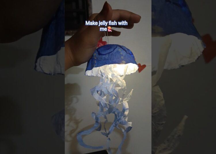 make a jelly fish with me #diy #viral #art#viral #shorts